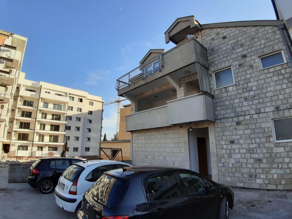 Hotel Smjestaj Mm Trebinje Esterno foto